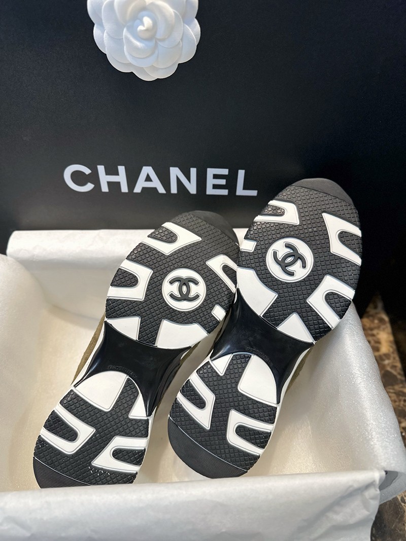 Chanel 25A Wmns Shoe 032