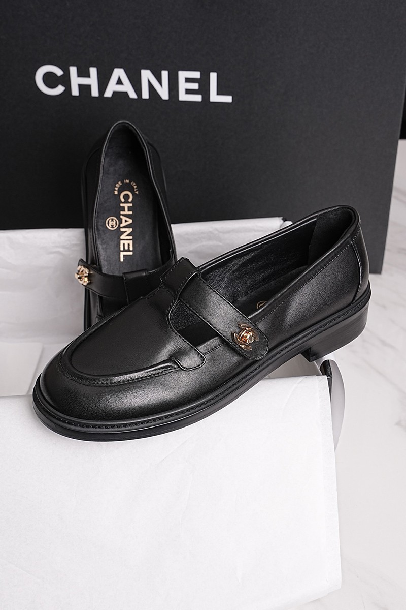 Chanel 25P Wmns Shoe 035