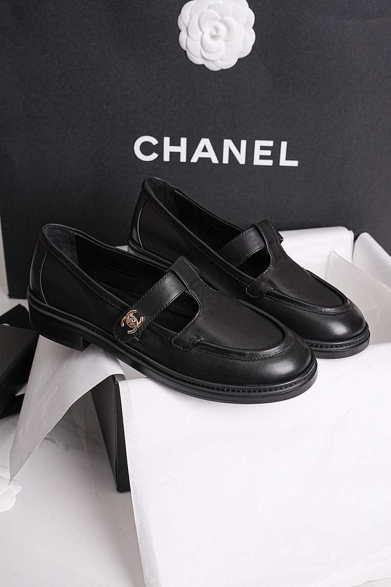 Chanel 25P Wmns Shoe 035