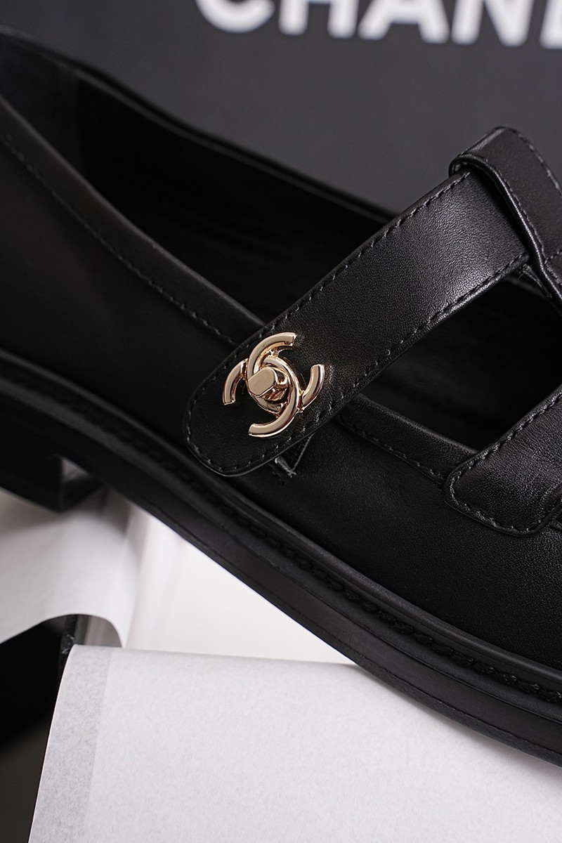 Chanel 25P Wmns Shoe 035