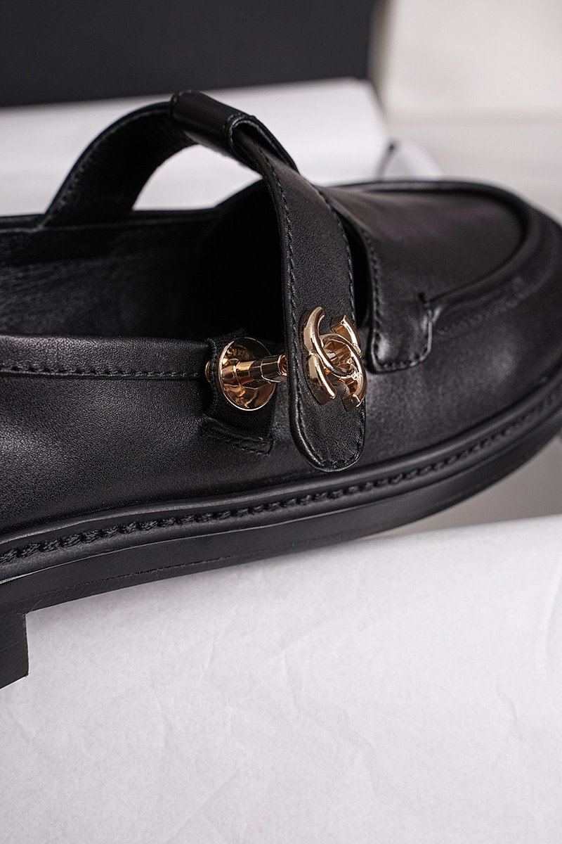 Chanel 25P Wmns Shoe 035