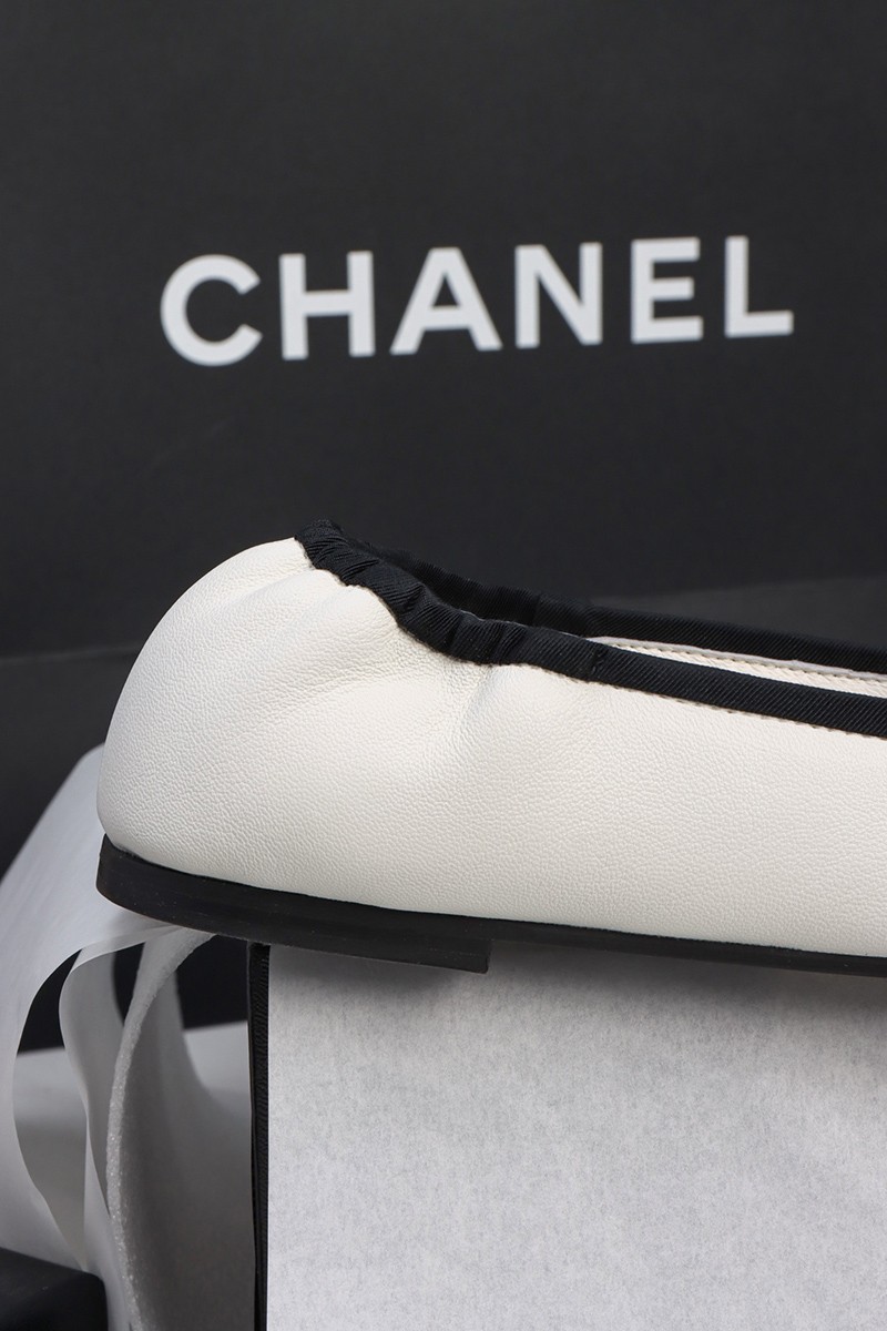 Chanel 25C Wmns Shoe 037