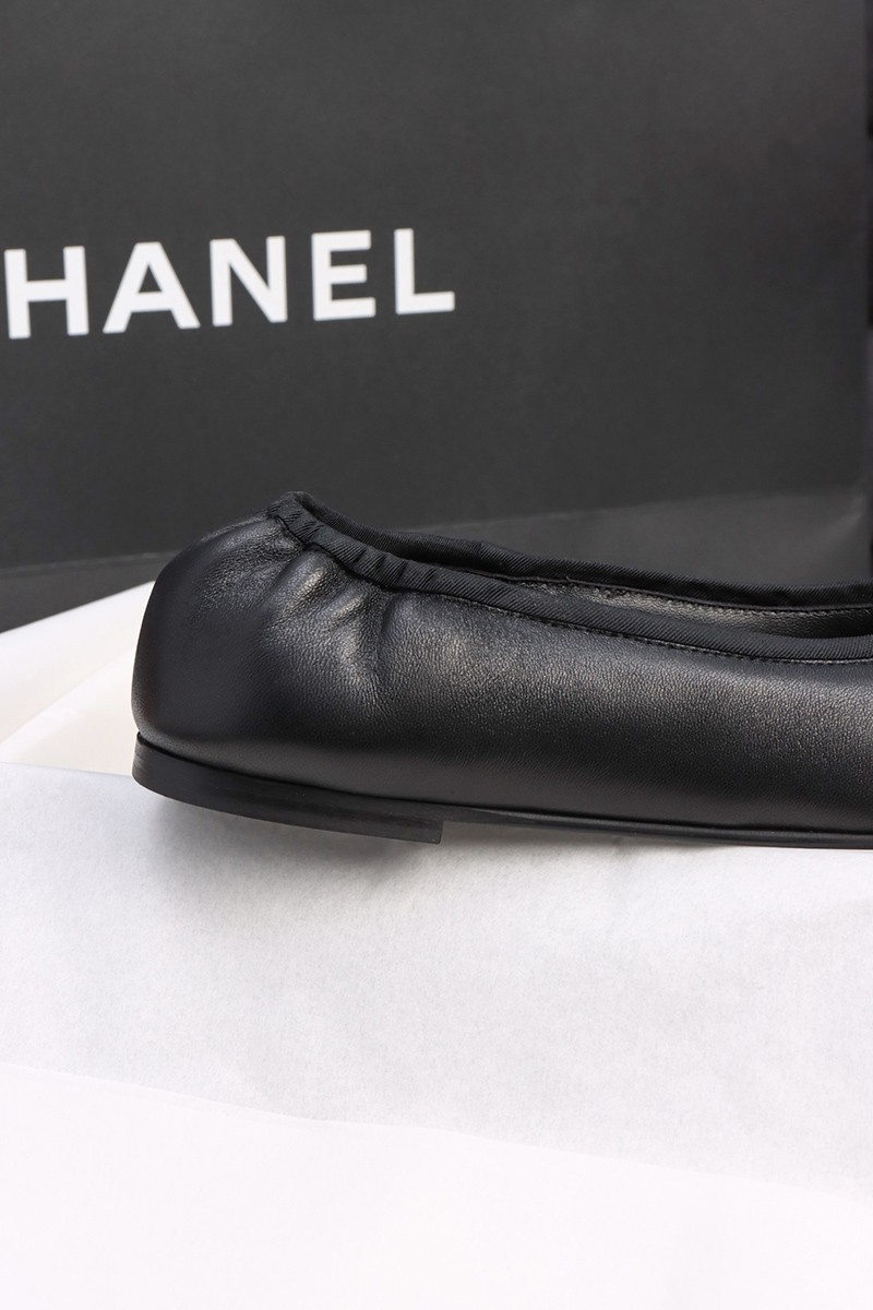 Chanel 25C Wmns Shoe 036