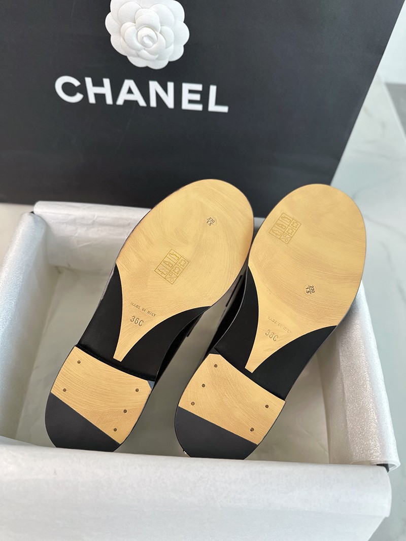 Chanel 25C Wmns Shoe 038