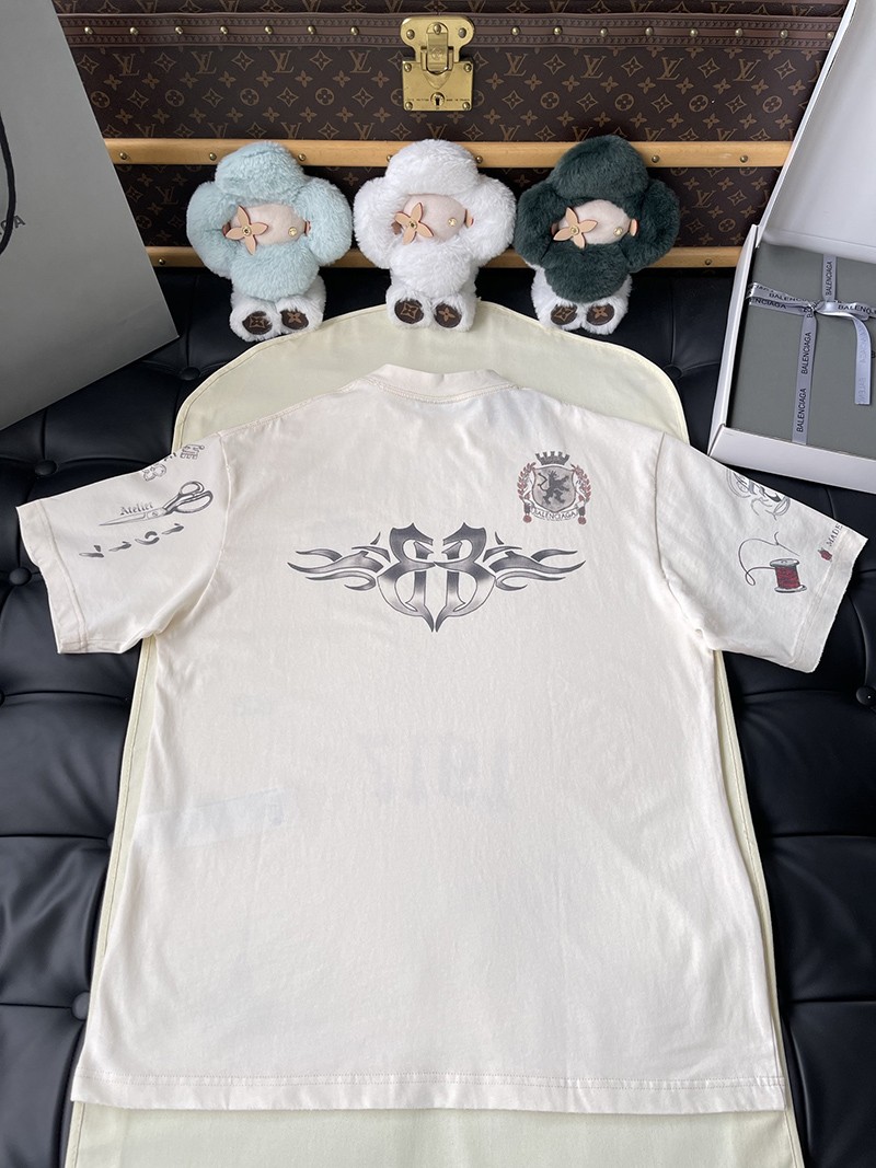 Balenciaga T-shirt 008