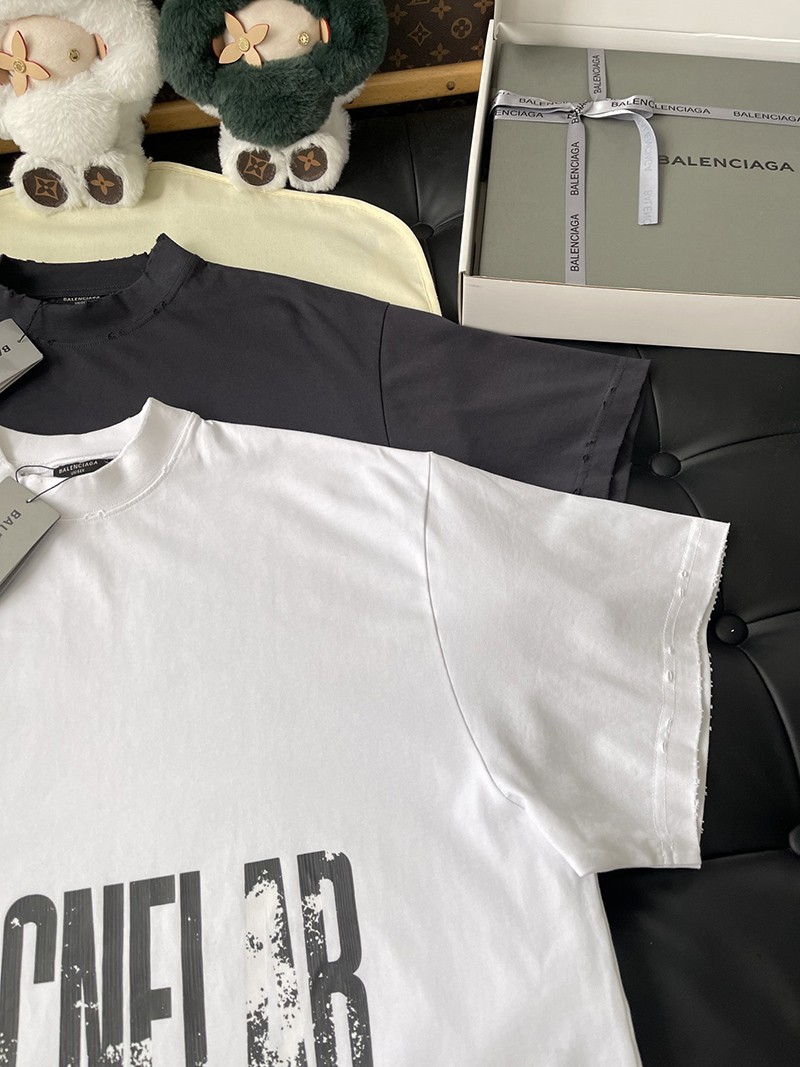 Balenciaga T-shirt 009