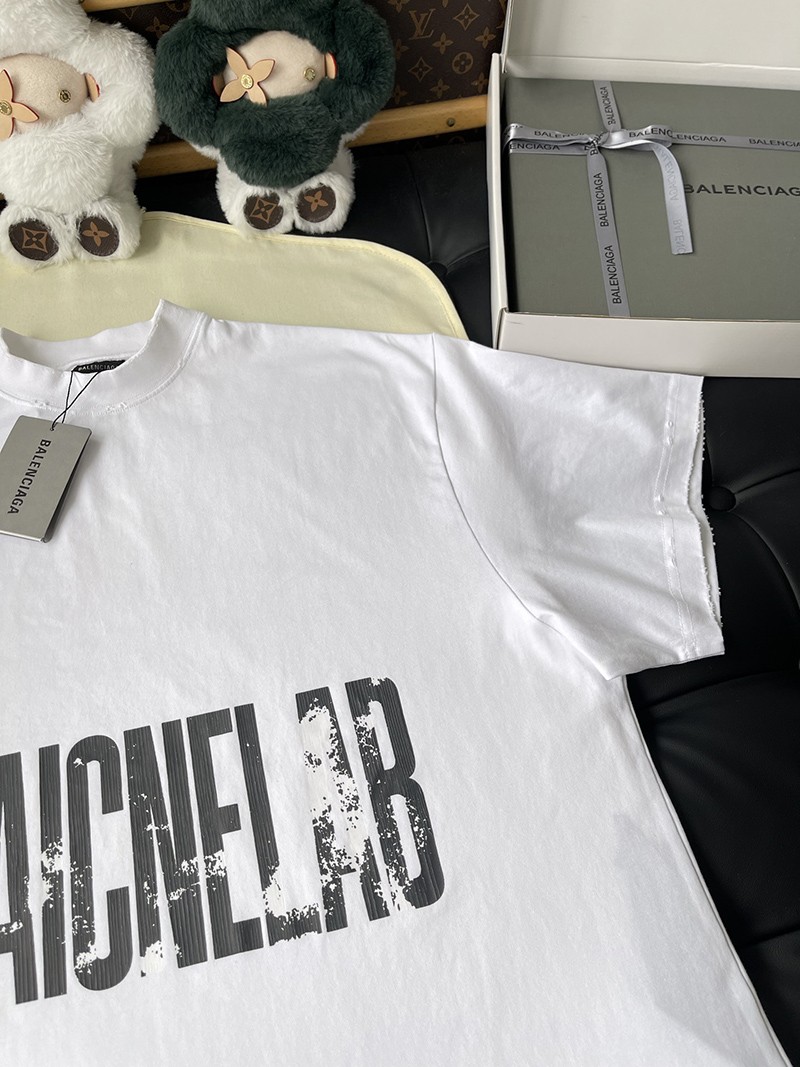 Balenciaga T-shirt 009