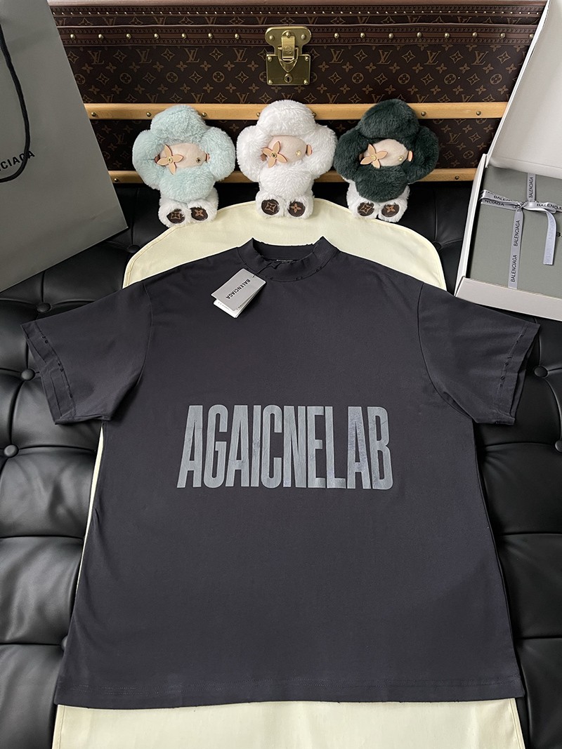 Balenciaga T-shirt 010