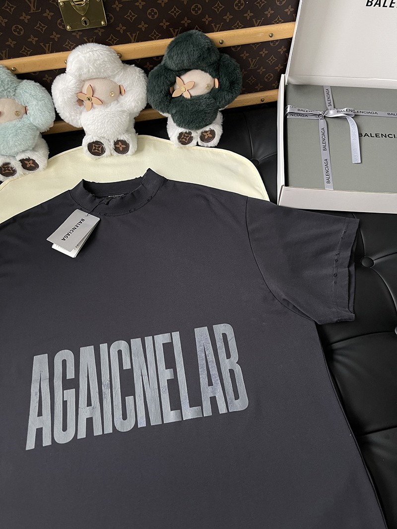 Balenciaga T-shirt 010