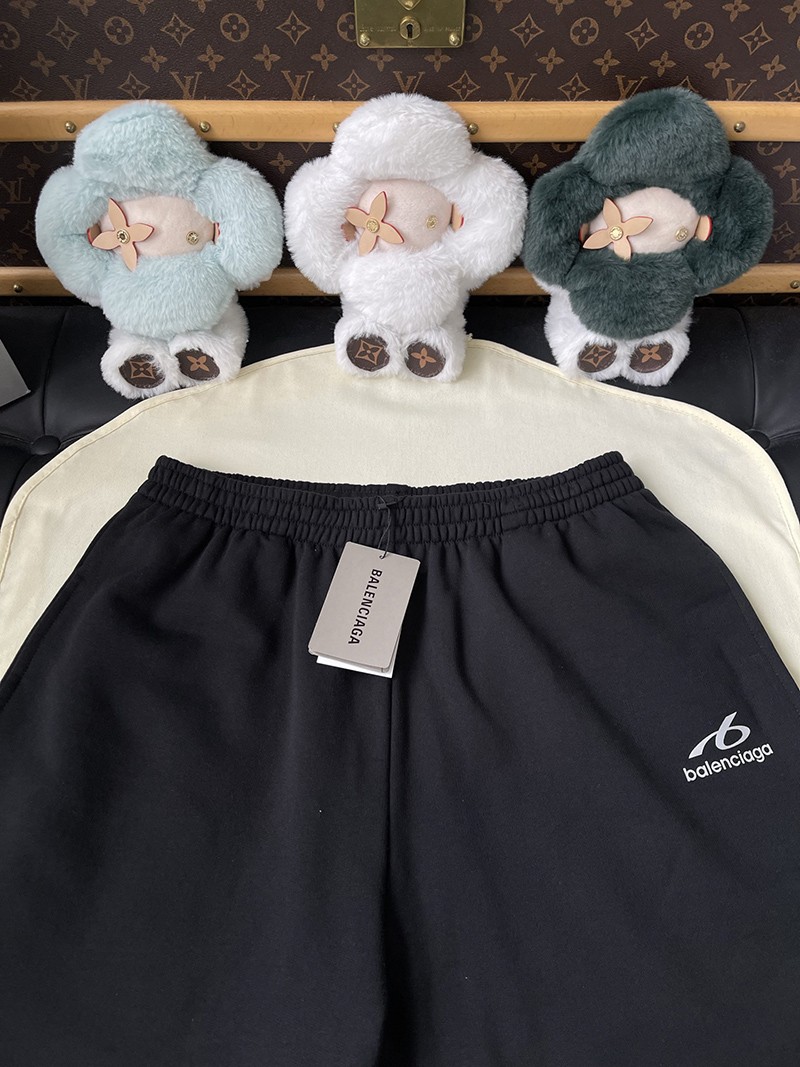 Balenciaga Shorts 011