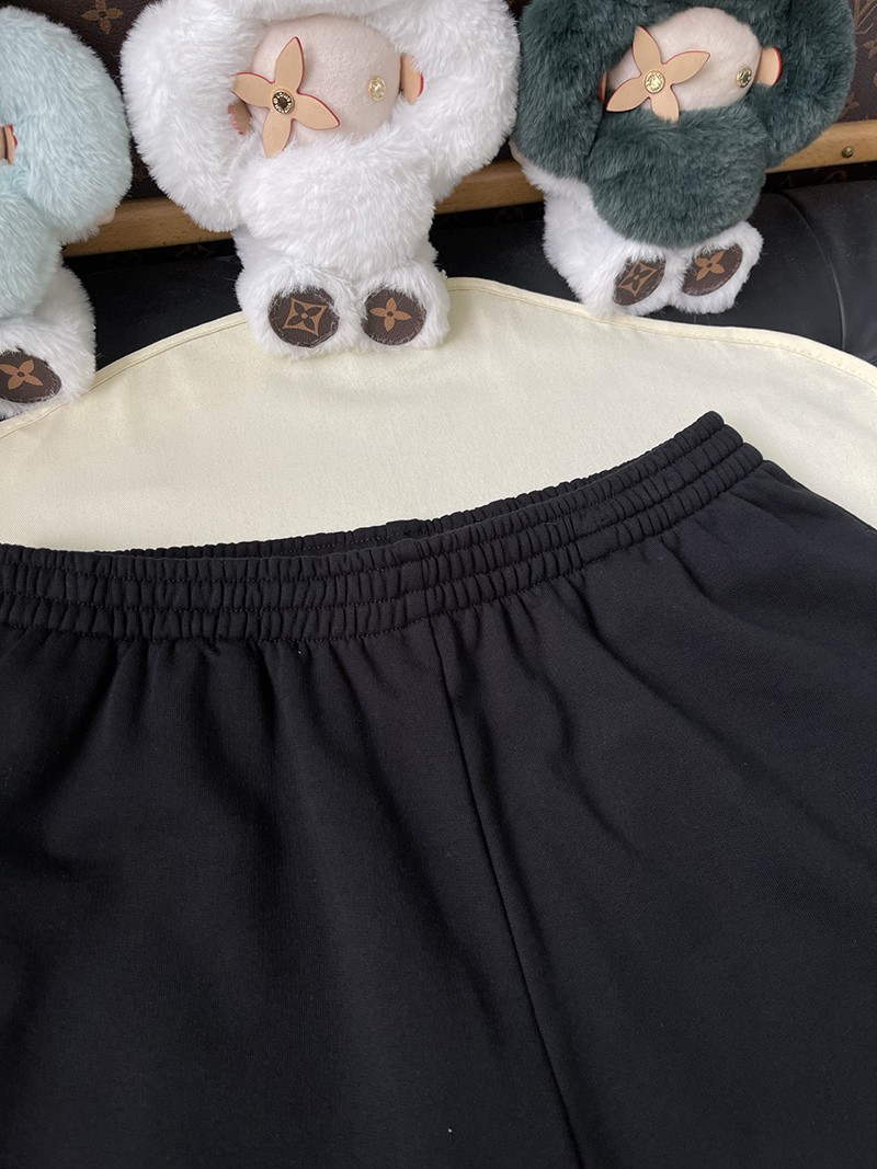 Balenciaga Shorts 011
