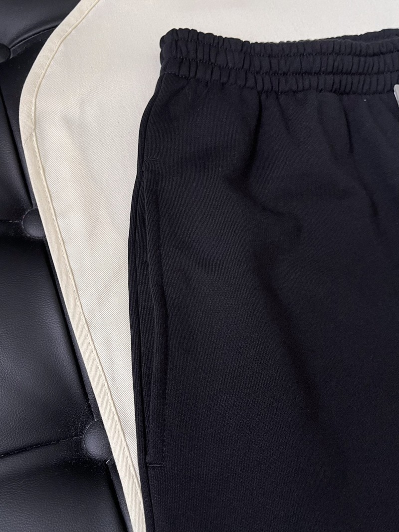 Balenciaga Shorts 011