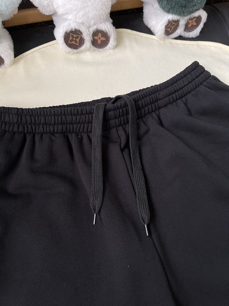 Balenciaga Shorts 011
