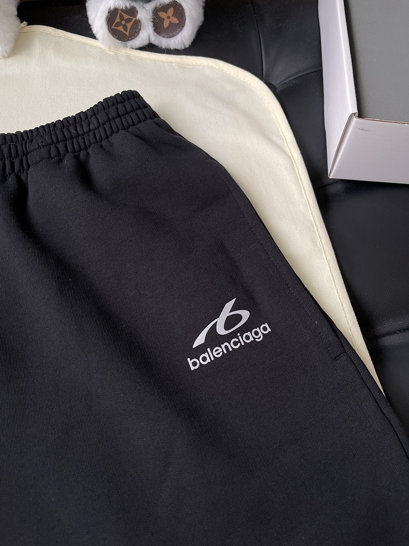 Balenciaga Shorts 011