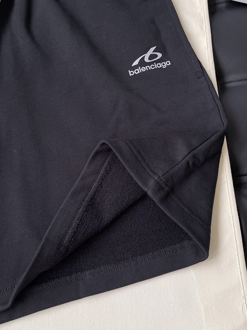 Balenciaga Shorts 011
