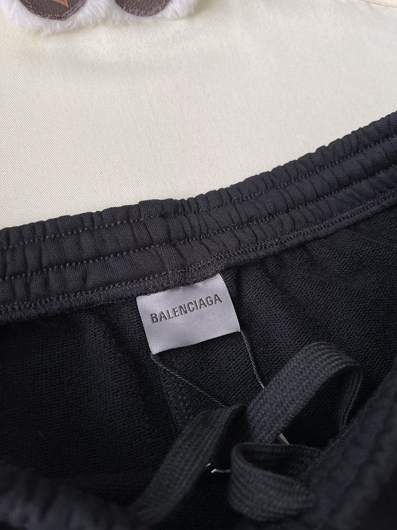 Balenciaga Shorts 011