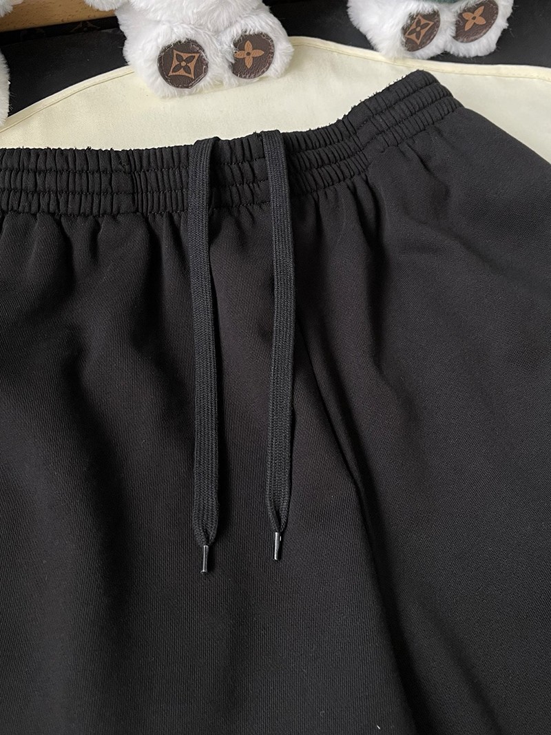 Balenciaga Shorts 012