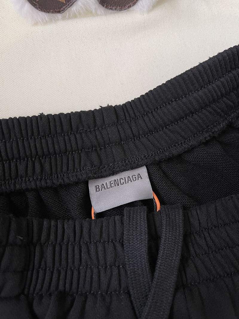 Balenciaga Shorts 012