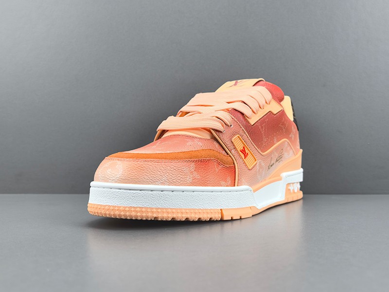 LV Trainer Sneaker 093
