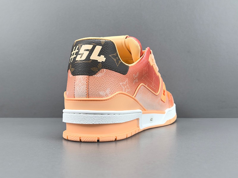LV Trainer Sneaker 093