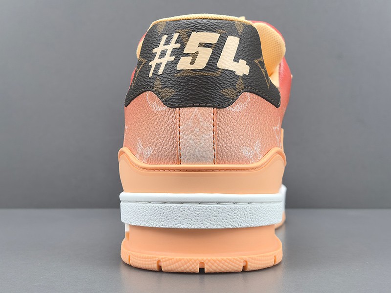 LV Trainer Sneaker 093