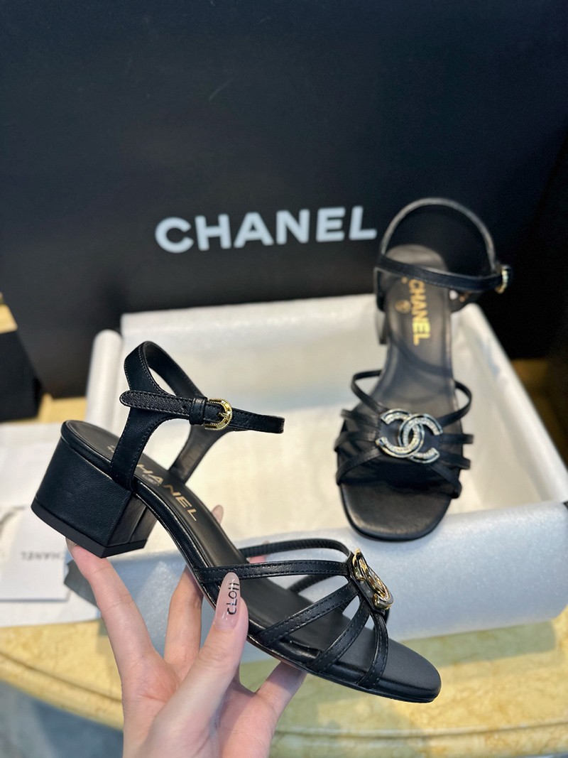 Chanel 25P Wmns Sandal 044