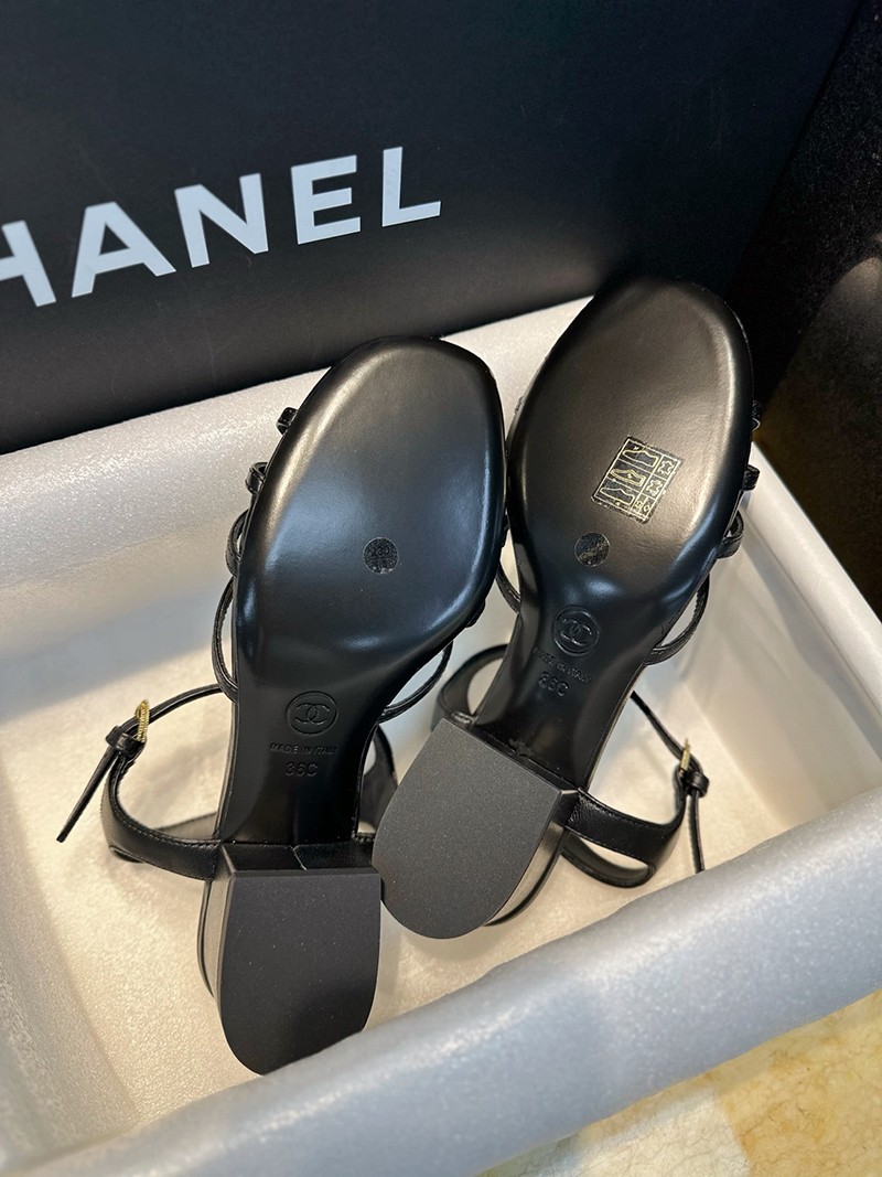 Chanel 25P Wmns Sandal 044