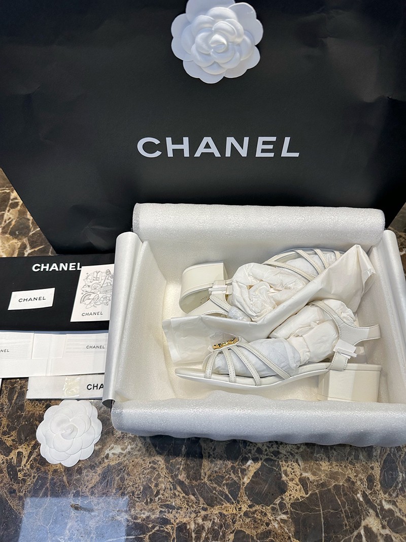 Chanel 25P Wmns Sandal 043