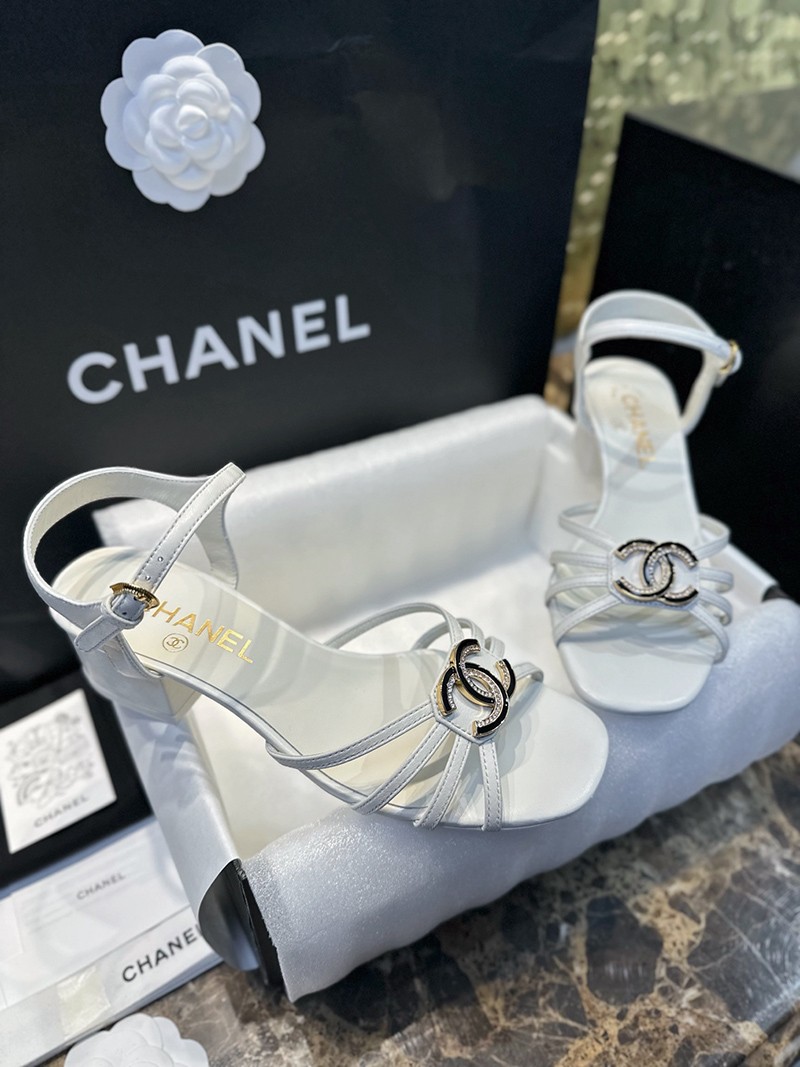 Chanel 25P Wmns Sandal 043
