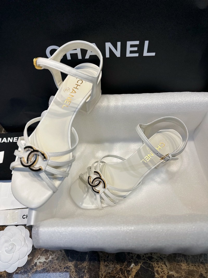 Chanel 25P Wmns Sandal 043