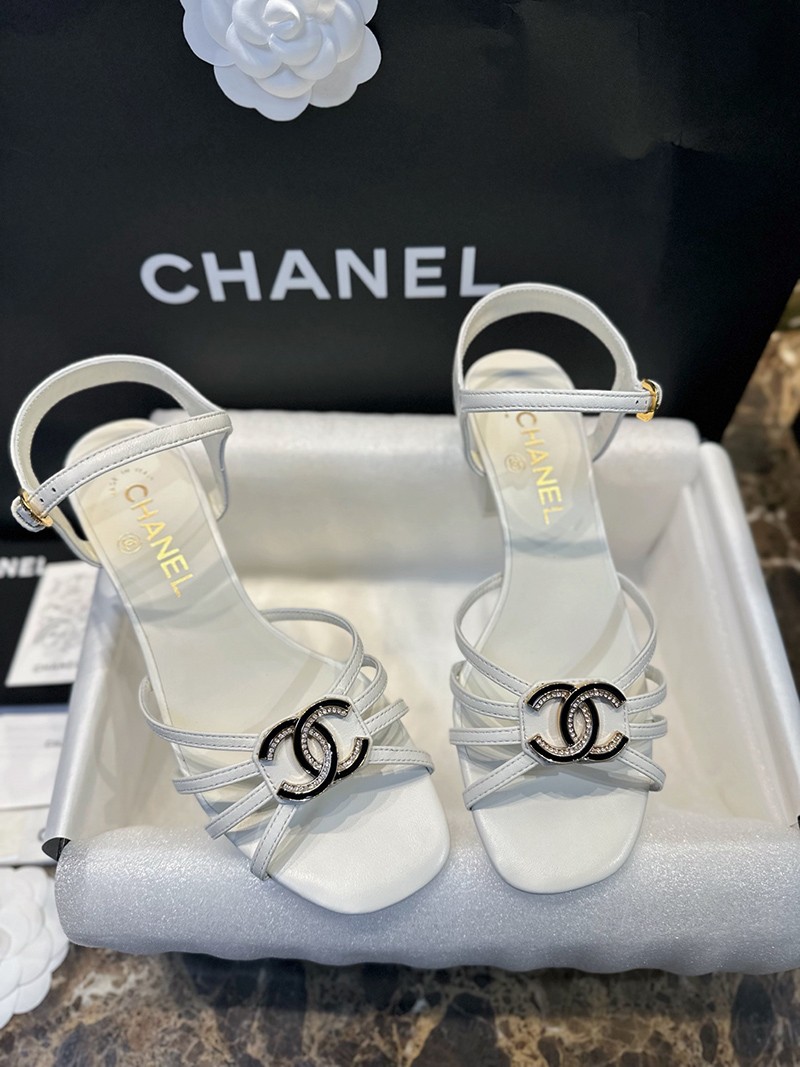 Chanel 25P Wmns Sandal 043