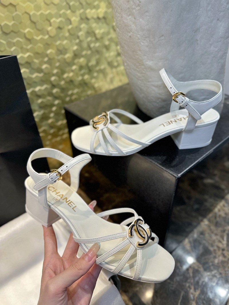 Chanel 25P Wmns Sandal 043