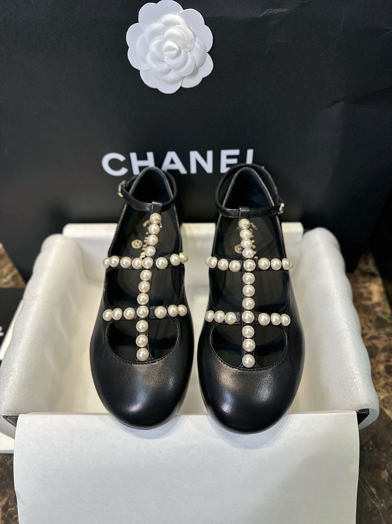 Chanel 24A Wmns Shoe 041