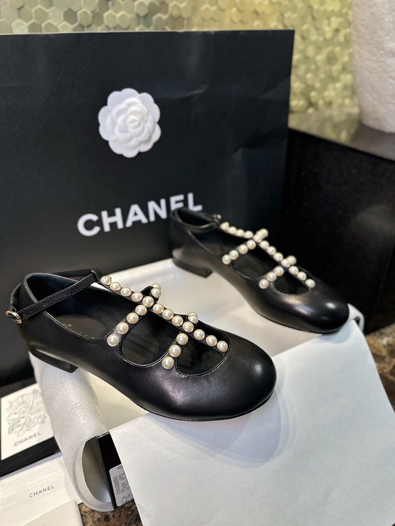 Chanel 24A Wmns Shoe 041