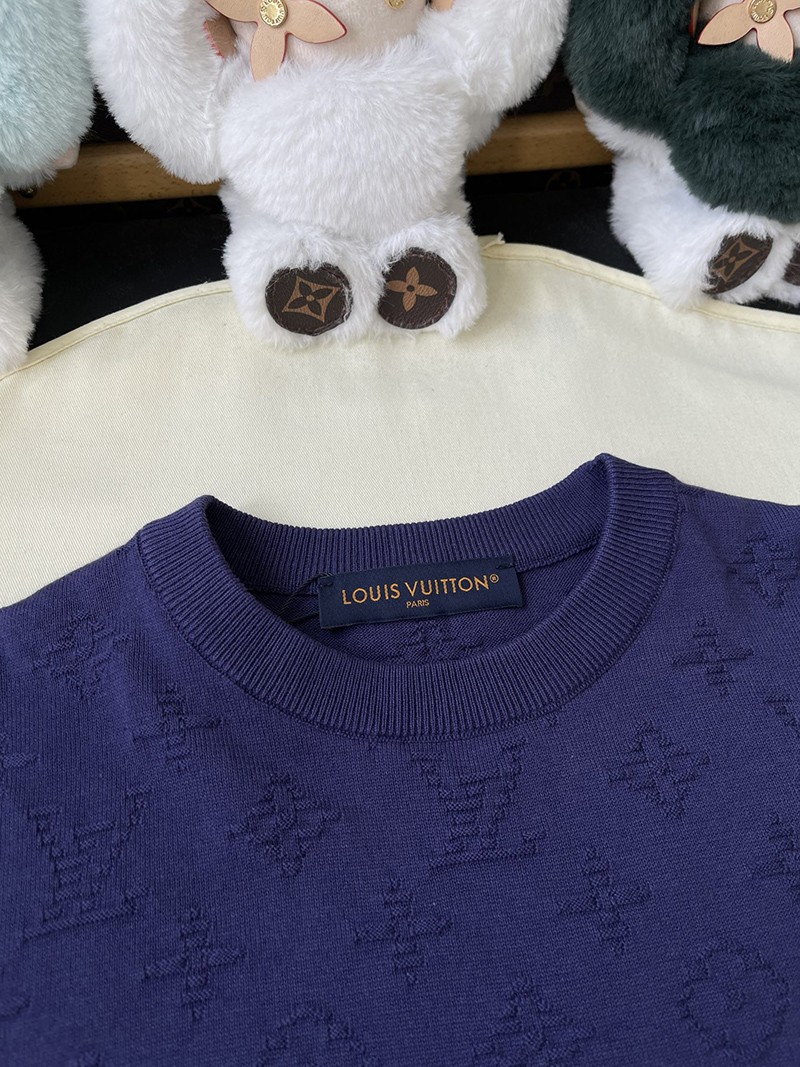LV T-shirt 069