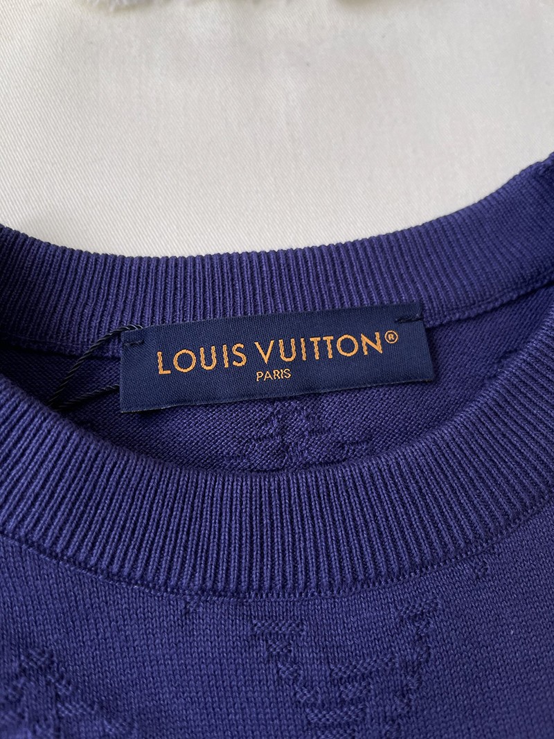 LV T-shirt 069