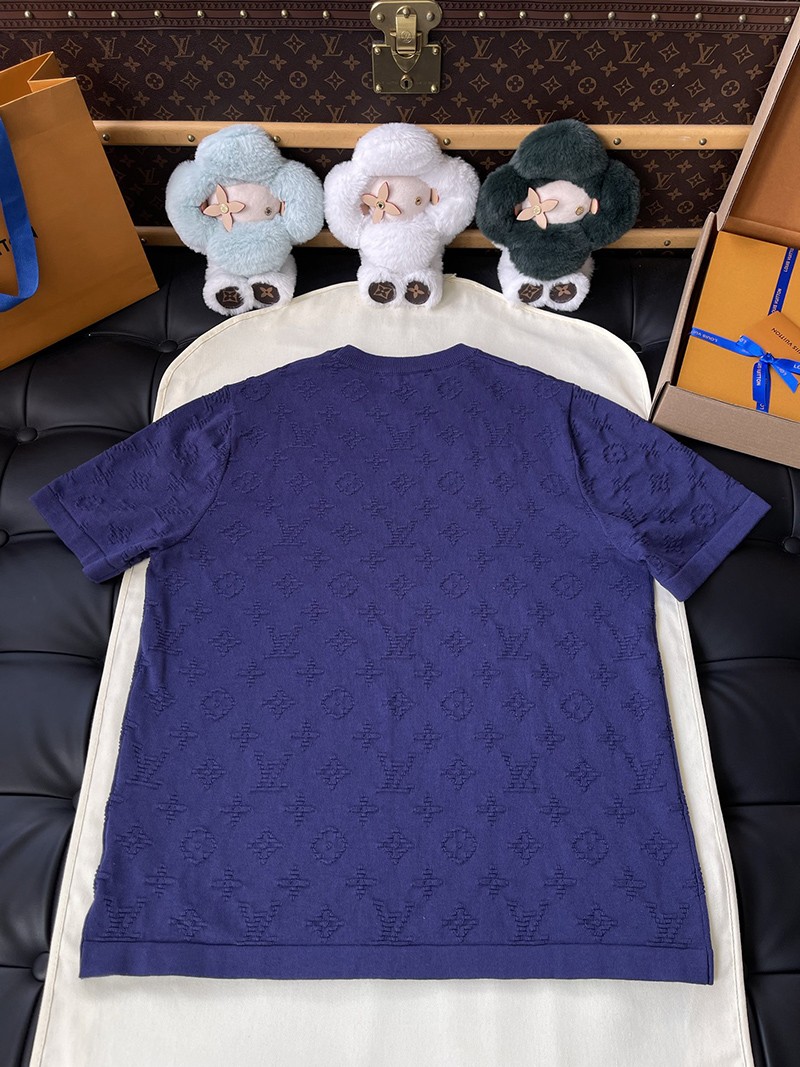 LV T-shirt 069