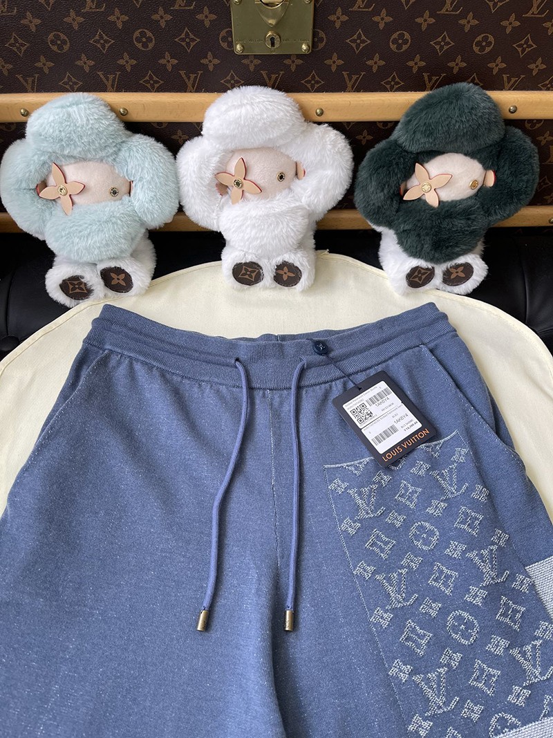 LV Shorts 071