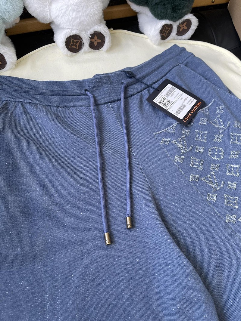 LV Shorts 071