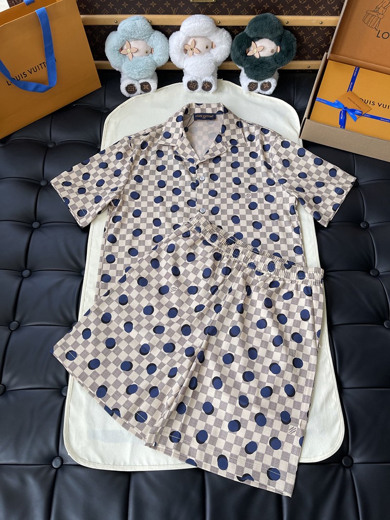 LV Shorts 067