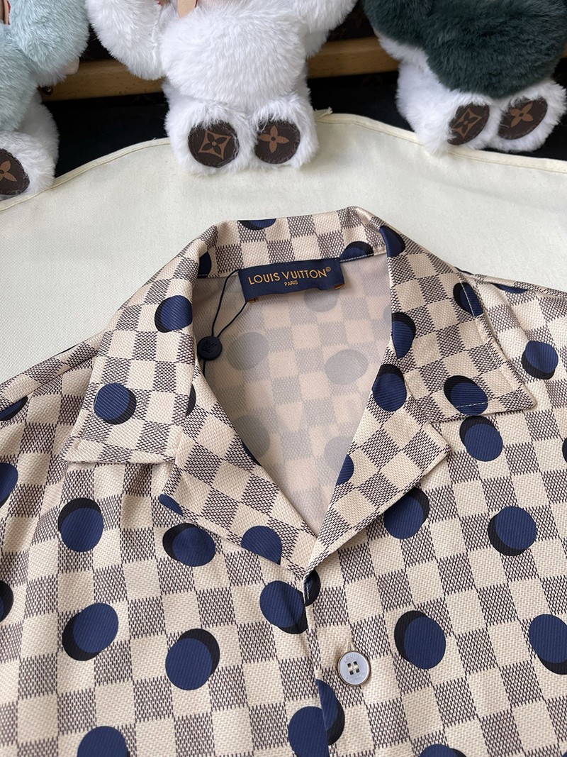 LV T-shirt 068