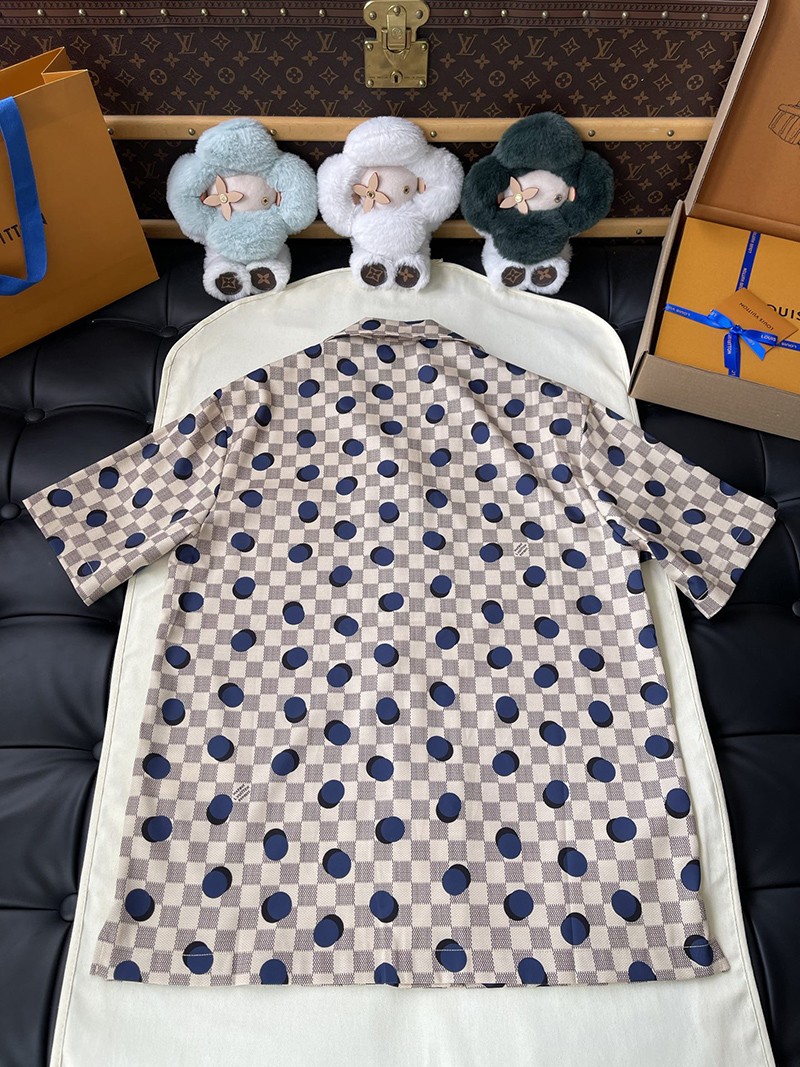 LV T-shirt 068