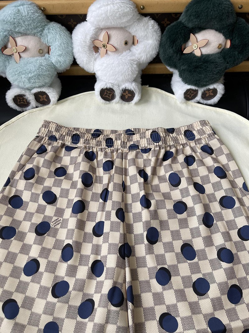 LV Shorts 067
