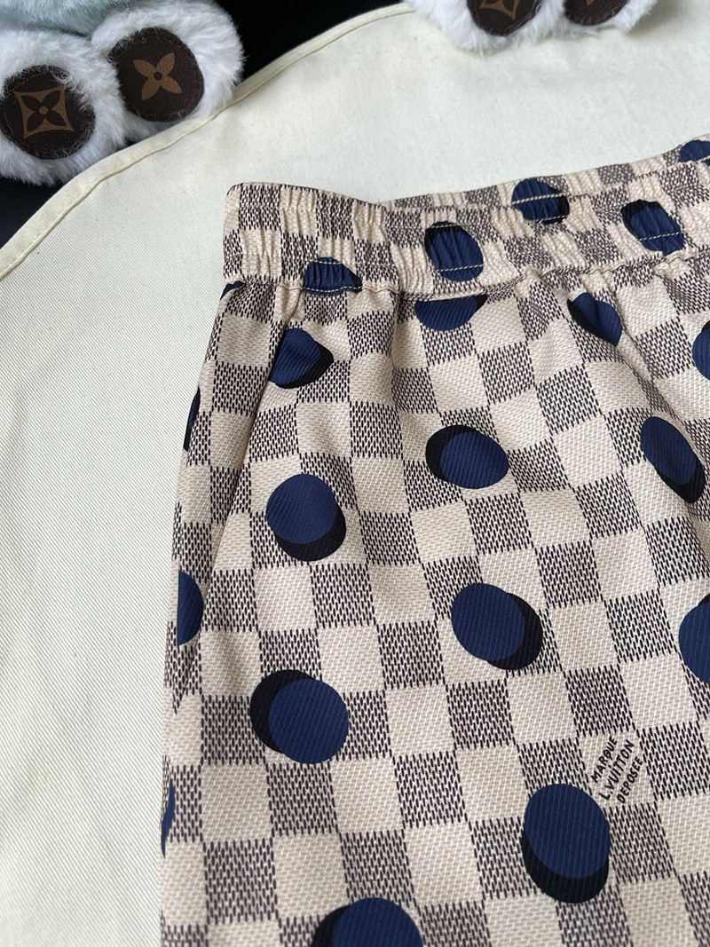 LV Shorts 067