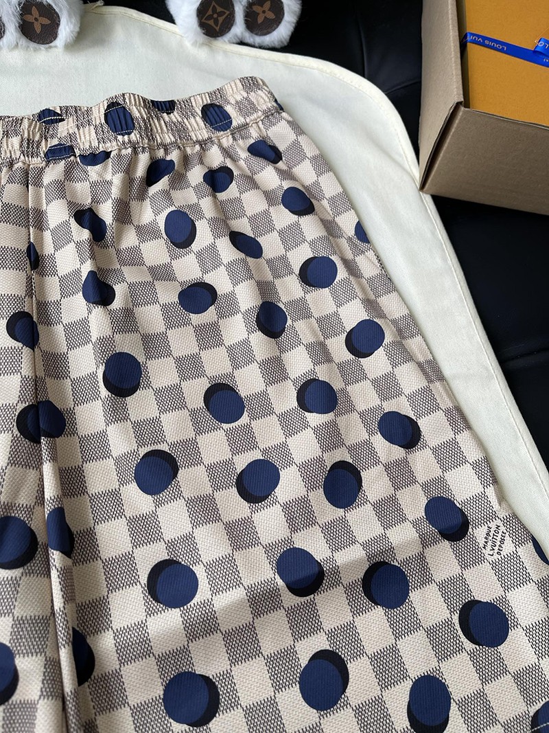 LV Shorts 067