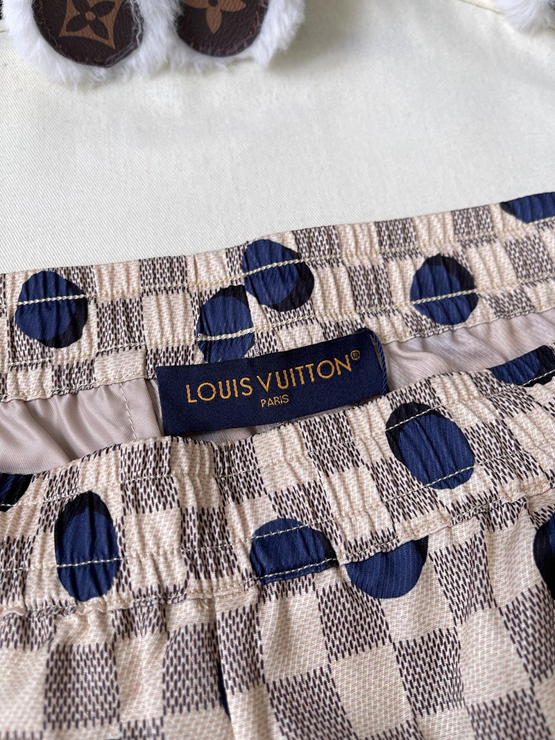 LV Shorts 067