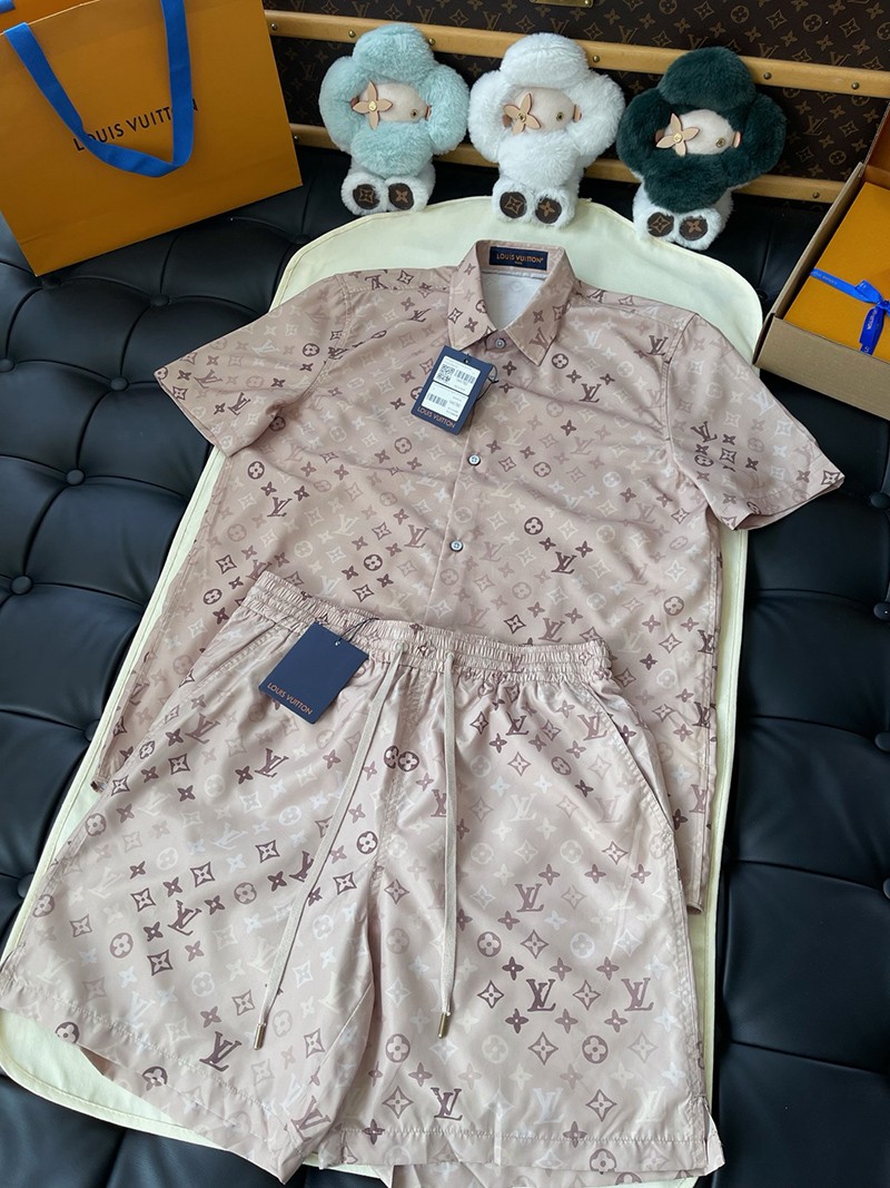 LV Shorts 065