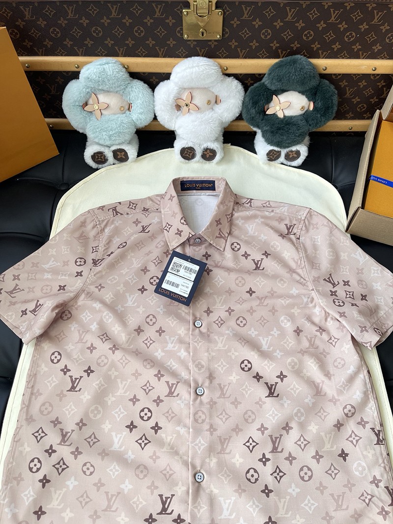 LV T-shirt 066