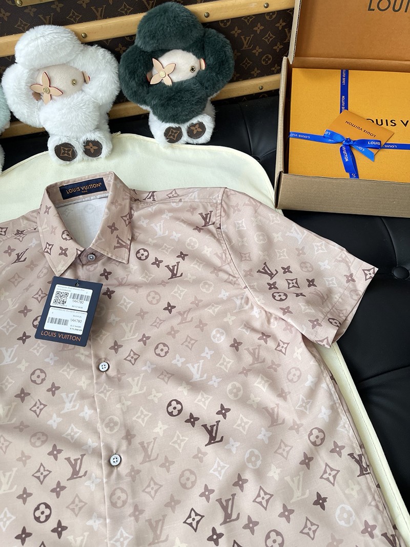 LV T-shirt 066