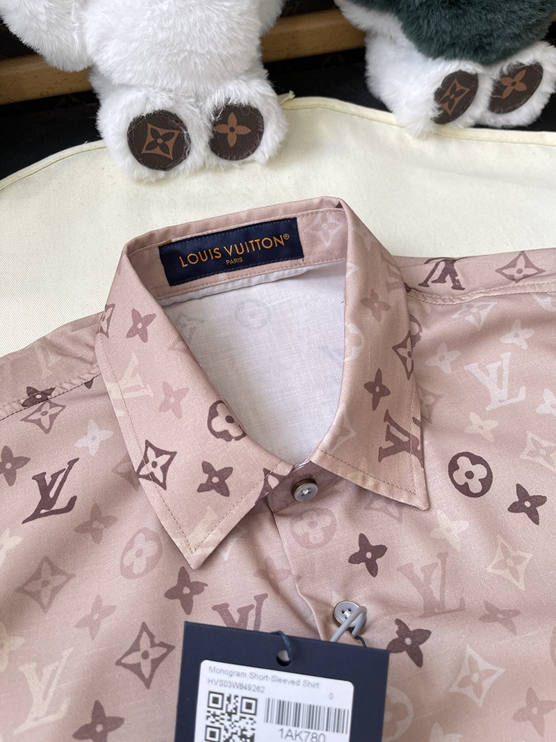 LV T-shirt 066